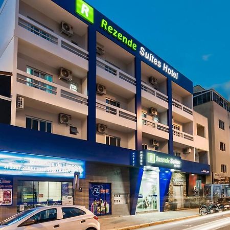 Rezende Suítes Hotel Balneário Camboriú Exterior foto